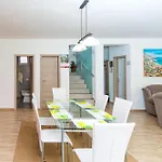 Сasa de vacaciones Seaside House With A Swimming Pool Businci - Ciovo - 11882 *