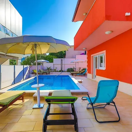 Seaside House With A Swimming Pool Businci, Ciovo - 11882 Трогир