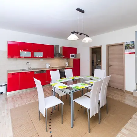 Holiday home Seaside House With A Swimming Pool Businci, Ciovo - 11882 Trogir