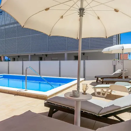 Seaside House With A Swimming Pool Businci, Ciovo - 11882 Трогир