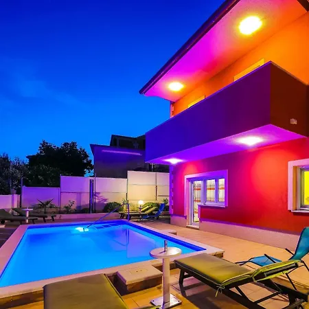 Seaside House With A Swimming Pool Businci, Ciovo - 11882 Трогир